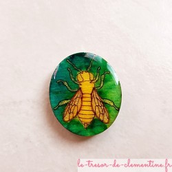 Magnet de collection abeille tons vert et or, en bois, couleurs profondes aspect émail Cadeau utile pour petits et grands