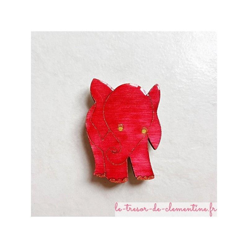 Magnet de collection éléphant rose cadeau utile qui fera toujours plaisir, en bois, couleurs profondes aspect émail.