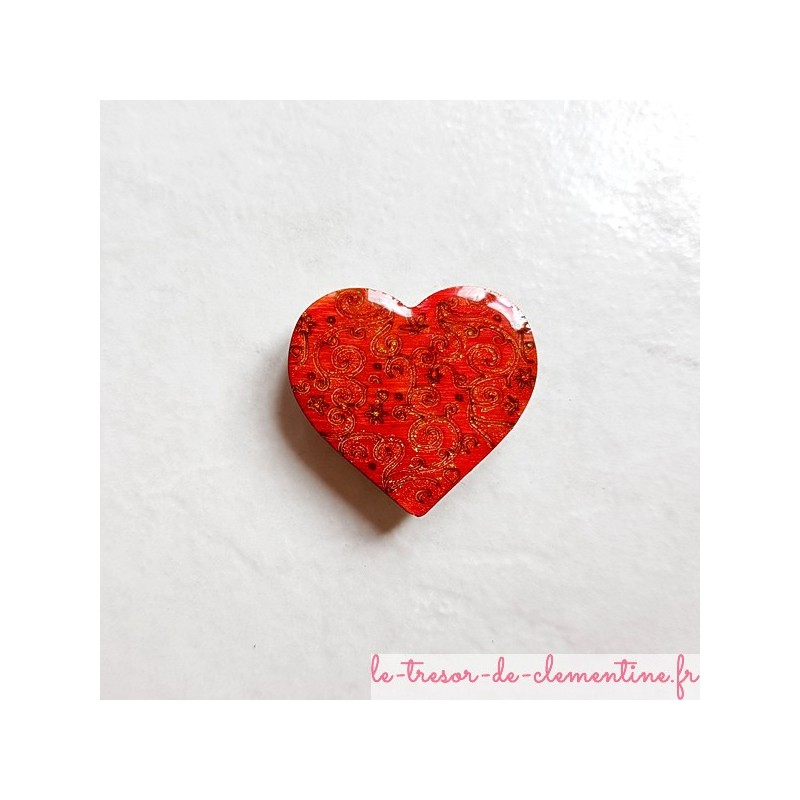 Offrez un magnet de collection en forme de coeur baroque tons nuancés rouge en bois, couleurs profondes aspect émail