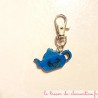 Porte-clefs original forme théière bleue décor fait main avec mousqueton cadeau utile