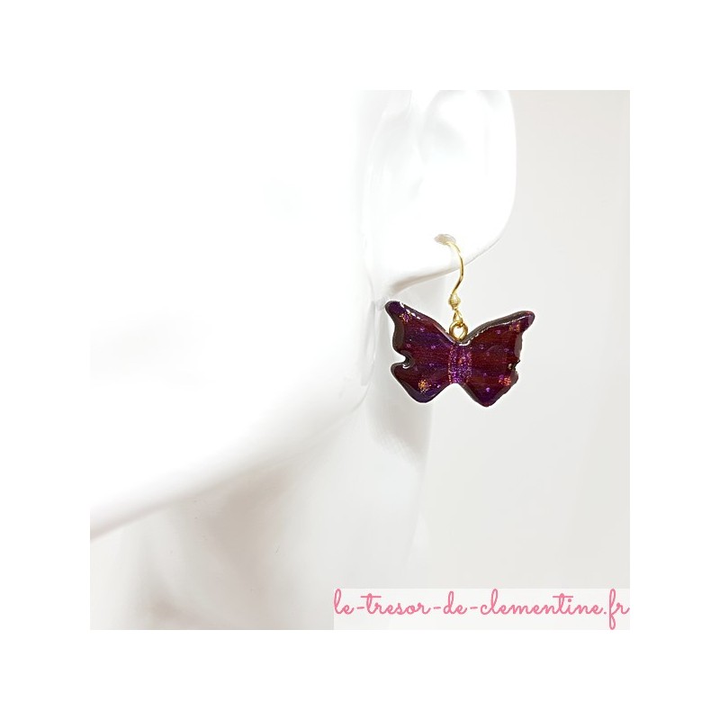 Boucle d'oreille artisanale femme masque papillon violet et pailleté décor fait main