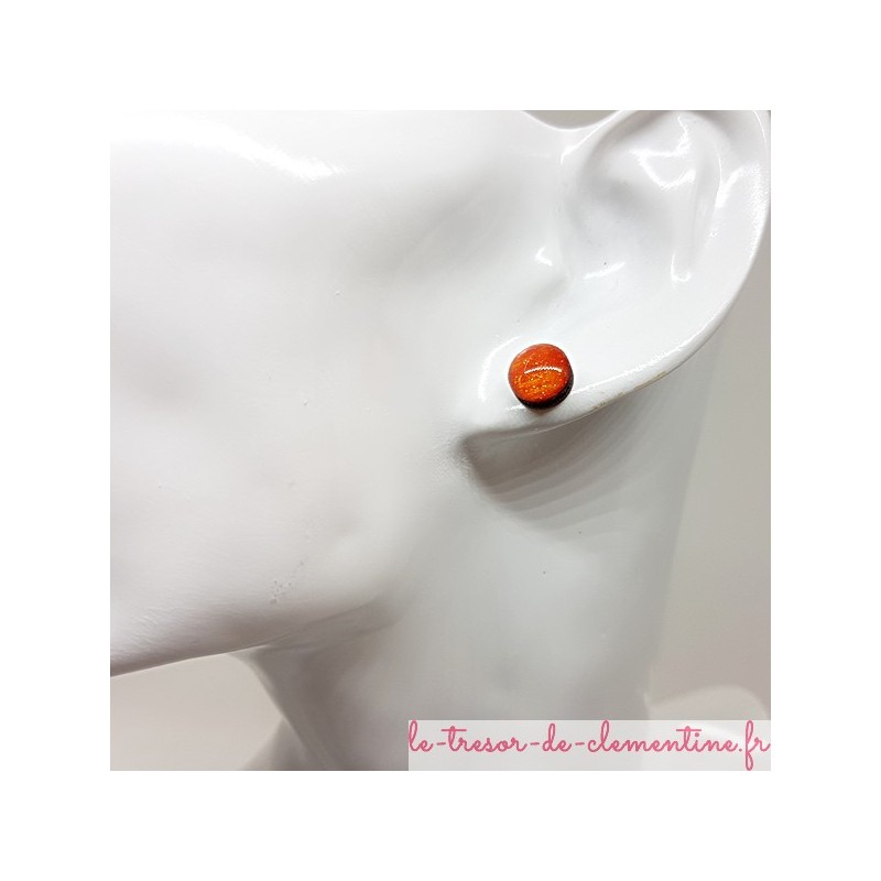 Puce ou bouton d'oreille  orange pailleté et scintillant prix doux couleurs profondes aspect émail