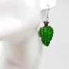 Boucle d'oreille fantaisie Grappe de raisin vert. Sur demande pour oreilles non percées (créole)