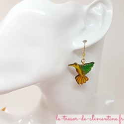 Boucles d'oreilles fantaisie colibri pour femme vert, jaune et doré fait main
