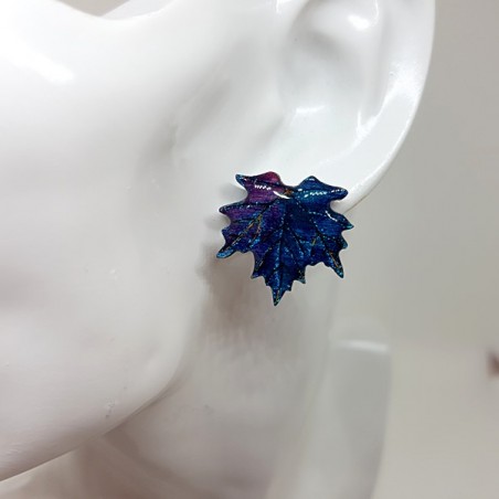 Bouton d'oreille fantaisie femmeou Puce feuille d'érable ton bleu à mauve pailleté