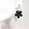Boucle d'oreille pendante fleur noir, or et pailleté fait main bijou fantaisie de création artisanale fait main