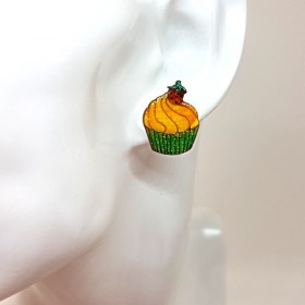Boucle d'oreille fantaisie forme cupcake type puce ou bouton vert jaune et or fait main, boucle d'oreille fantaisie pour femme