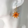 Boucles d'oreilles fantaisie rose des vents tons feu et strass réversibles, monture couleur dorée, fait main