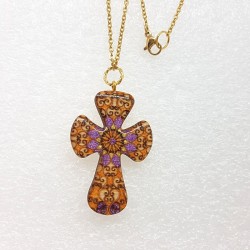 Collier Croix baroque bronze et violet avec chaîne fine dorée, fait main
