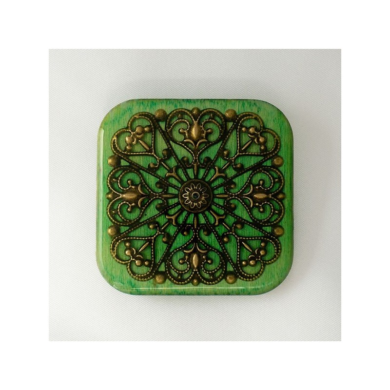 Broche style baroque ou médiéval Broche style baroque ou médiéval