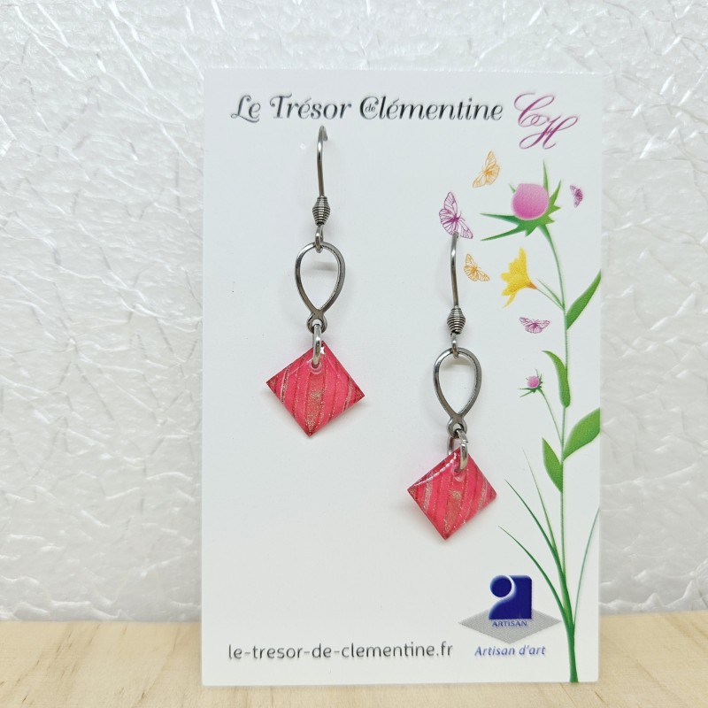 Boucle d'oreille pendante rose et argent biface upcycling