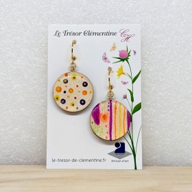 Boucle d'oreille fantaisie et originale multicolore dissociée, ronde multicolore monture dorée acier inoxydable