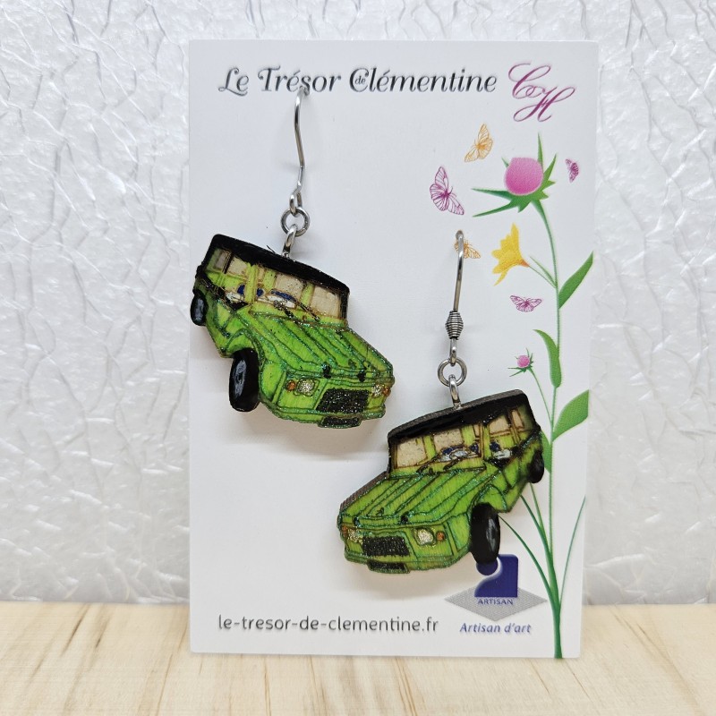 Paire de boucles d'oreille fantaisie modèle Méhari verte voiture Citroën mythique fait main Paire de boucles d'oreille fantaisie modèle Méhari verte voiture Citroën mythique fait main
