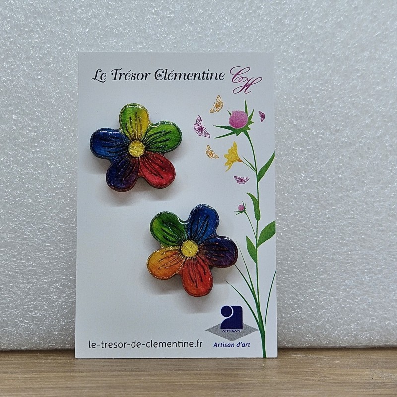 Bouton d'oreille forme fleur multicolore boucle d'oreille artisanale fait main