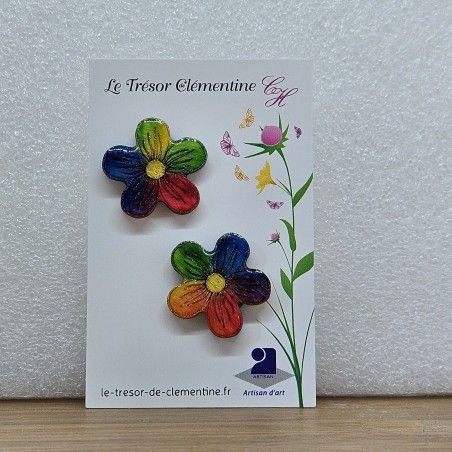 Bouton d'oreille forme fleur multicolore boucle d'oreille artisanale fait main