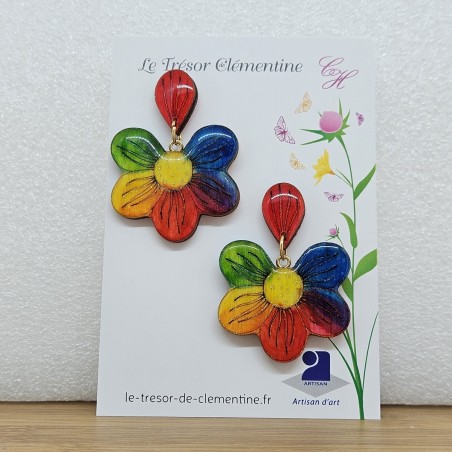 Boucle d'oreille fantaisie forme "fleur" sur bouton pétale multicolore fait main