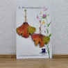 Boucle d'oreille feuille de ginko biloba fabrication artisanale douce nuances, très légère, dormeuse dorée hypoallergénique