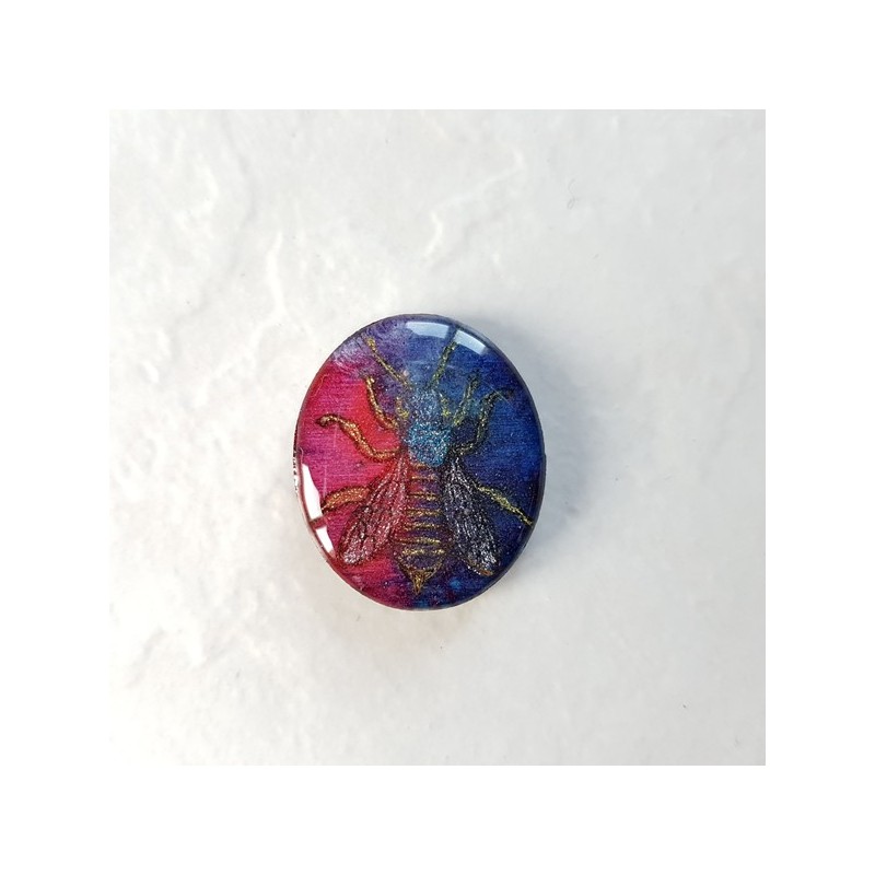 Broche originale abeille tons bleu à rouge, création artisanale française pièce unique Broche originale abeille tons bleu à rouge, création artisanale française pièce unique