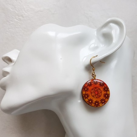 Boucles d'oreille fantaisie orange soleil et fleurs, bijou fantaisie décor à la main