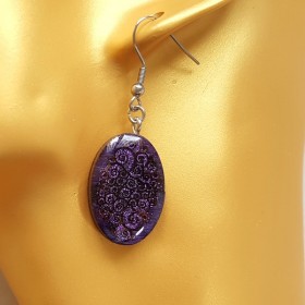 Boucle d'oreille artisanale ovale spirale violet, bijou artisanal décoré à la main