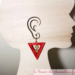 Boucle d'oreille femme triangle infini rose création artisanale française