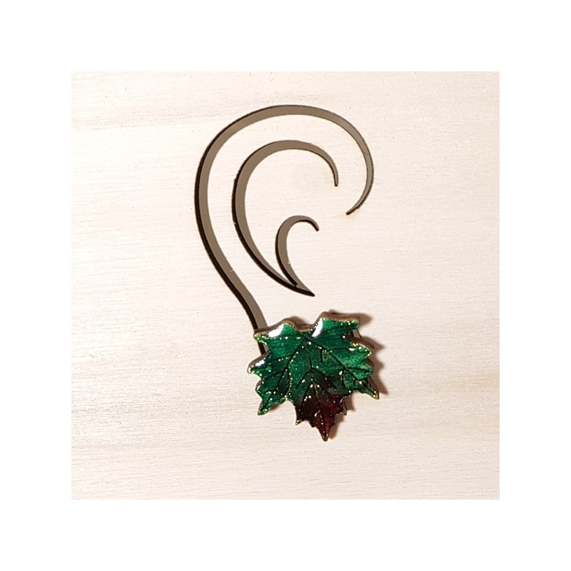 Puce d'oreille feuille d'erable vert brun décor original création artisanale Puce d'oreille feuille d'erable vert brun décor original création artisanale