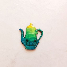 Magnet cafetière turquoise à jaune façon bijou aspect émail