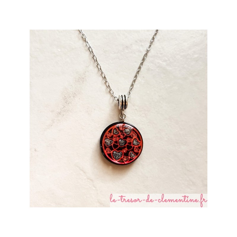 Collier pendentif artisanal coeur rouge et noir chaîne argent, créé par Clémentine Artisan d'art