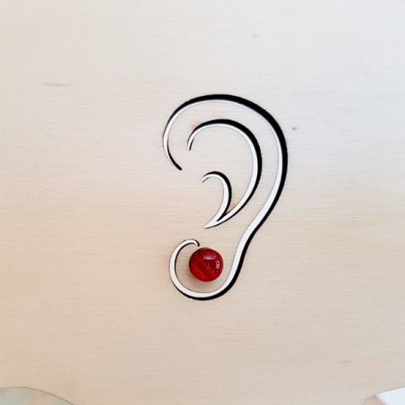 Petit puce d'oreille, bouton d'oreille ronde rouge rayé