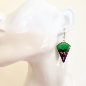 Boucle d'oreille pendante vert, violet et pailleté or triangle tronqué